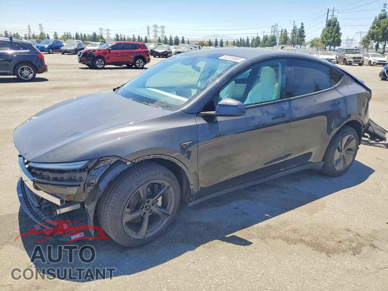 TESLA MODEL Y 2026 - 7SAYGDEDXTF415367