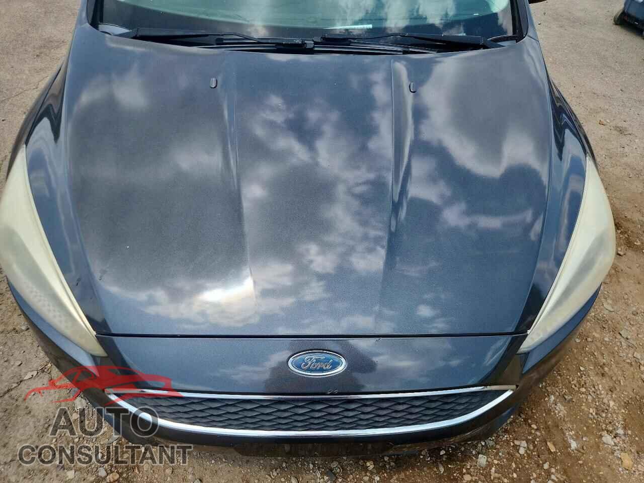 FORD FOCUS 2017 - 1FADP3F28HL320044