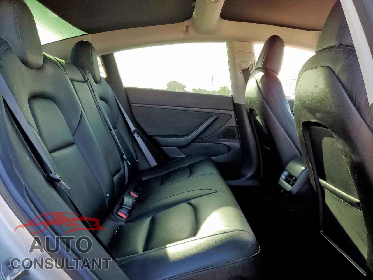 TESLA MODEL 3 2018 - 5YJ3E1EA5JF060722