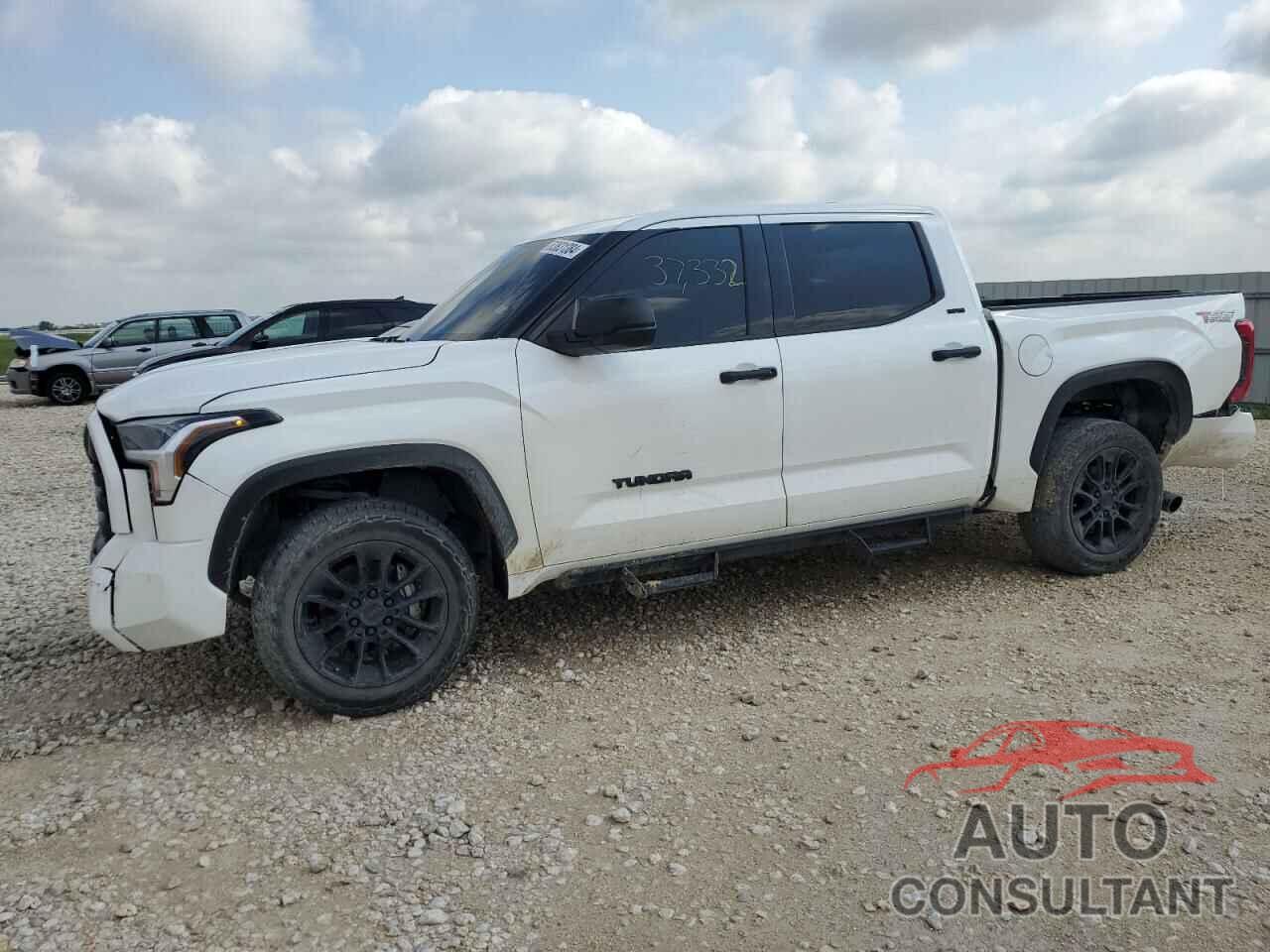 TOYOTA TUNDRA 2023 - 5TFLA5DB7PX072852