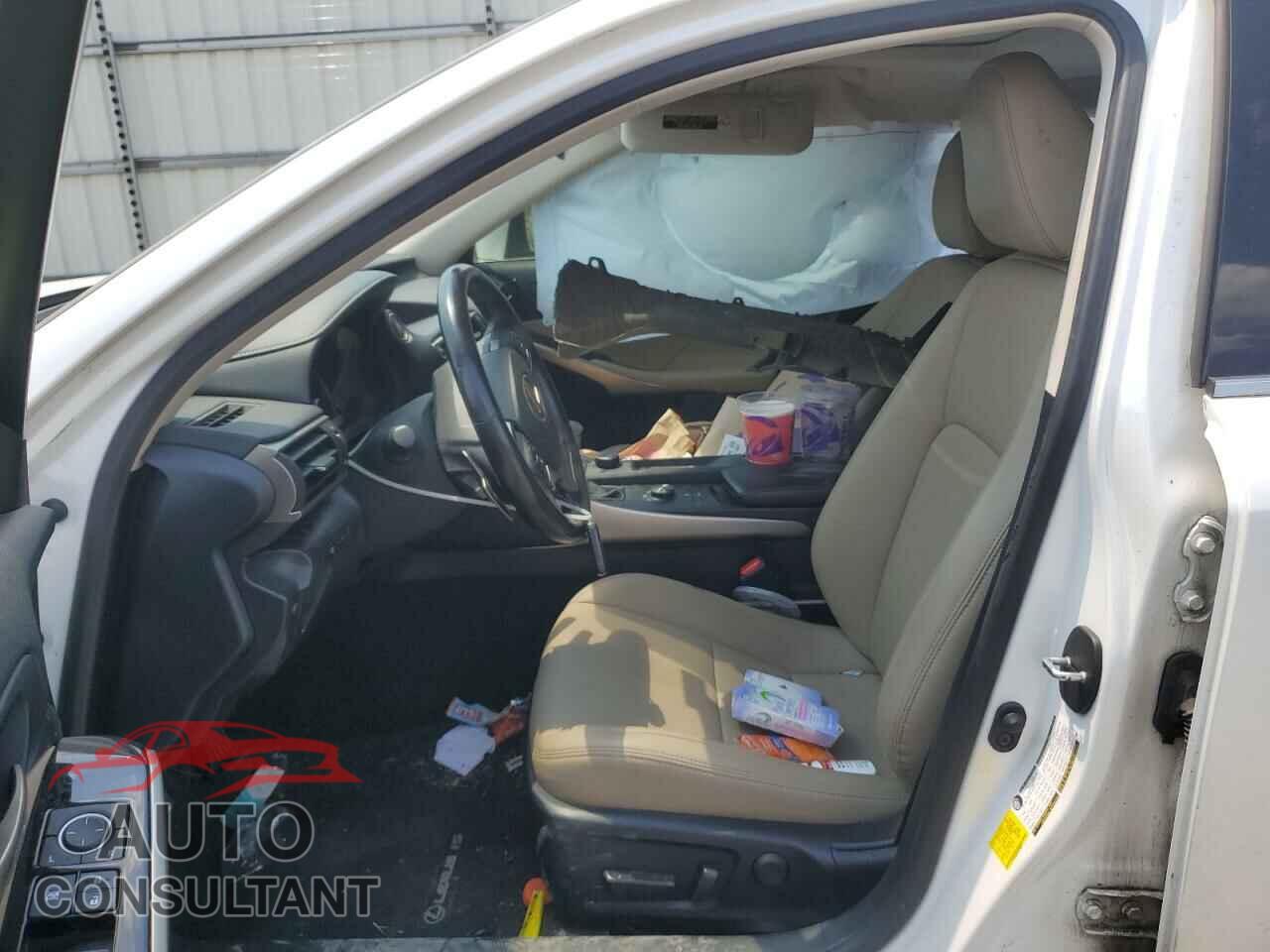 LEXUS IS 2019 - JTHBA1D28K5100892