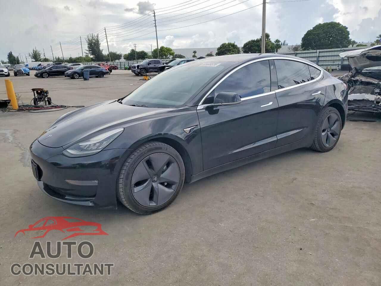 TESLA MODEL 3 2019 - 5YJ3E1EB0KF384882