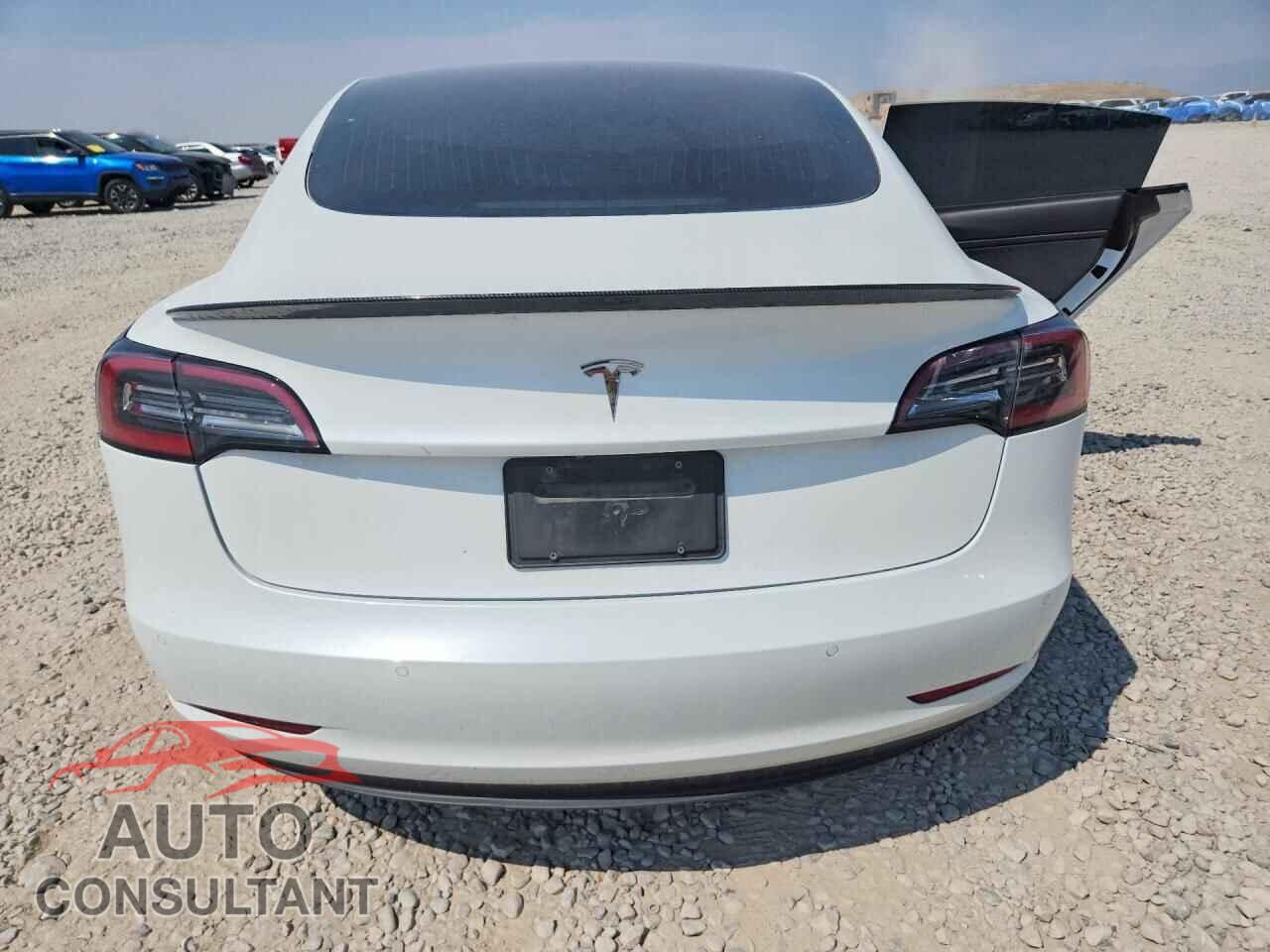 TESLA MODEL 3 2020 - 5YJ3E1EA0LF612713