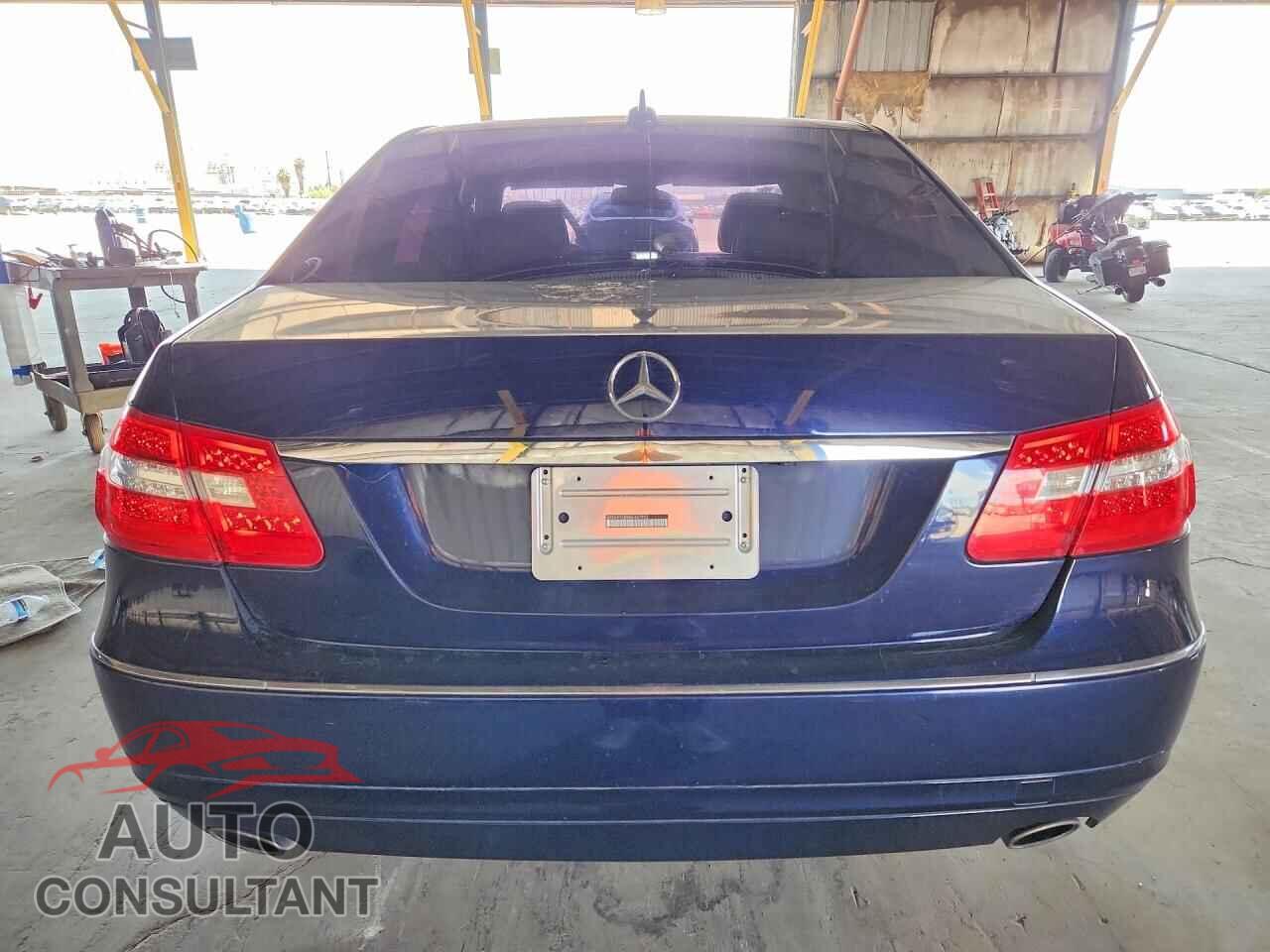 MERCEDES-BENZ E-CLASS 2011 - WDDHF5GB8BA467952