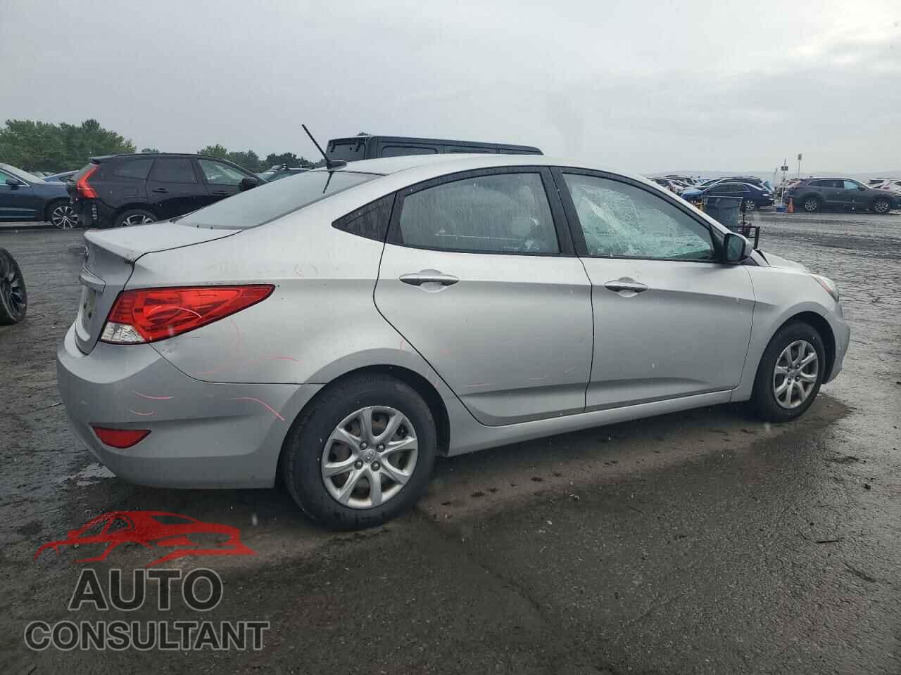 HYUNDAI ACCENT 2013 - KMHCT4AE3DU438074