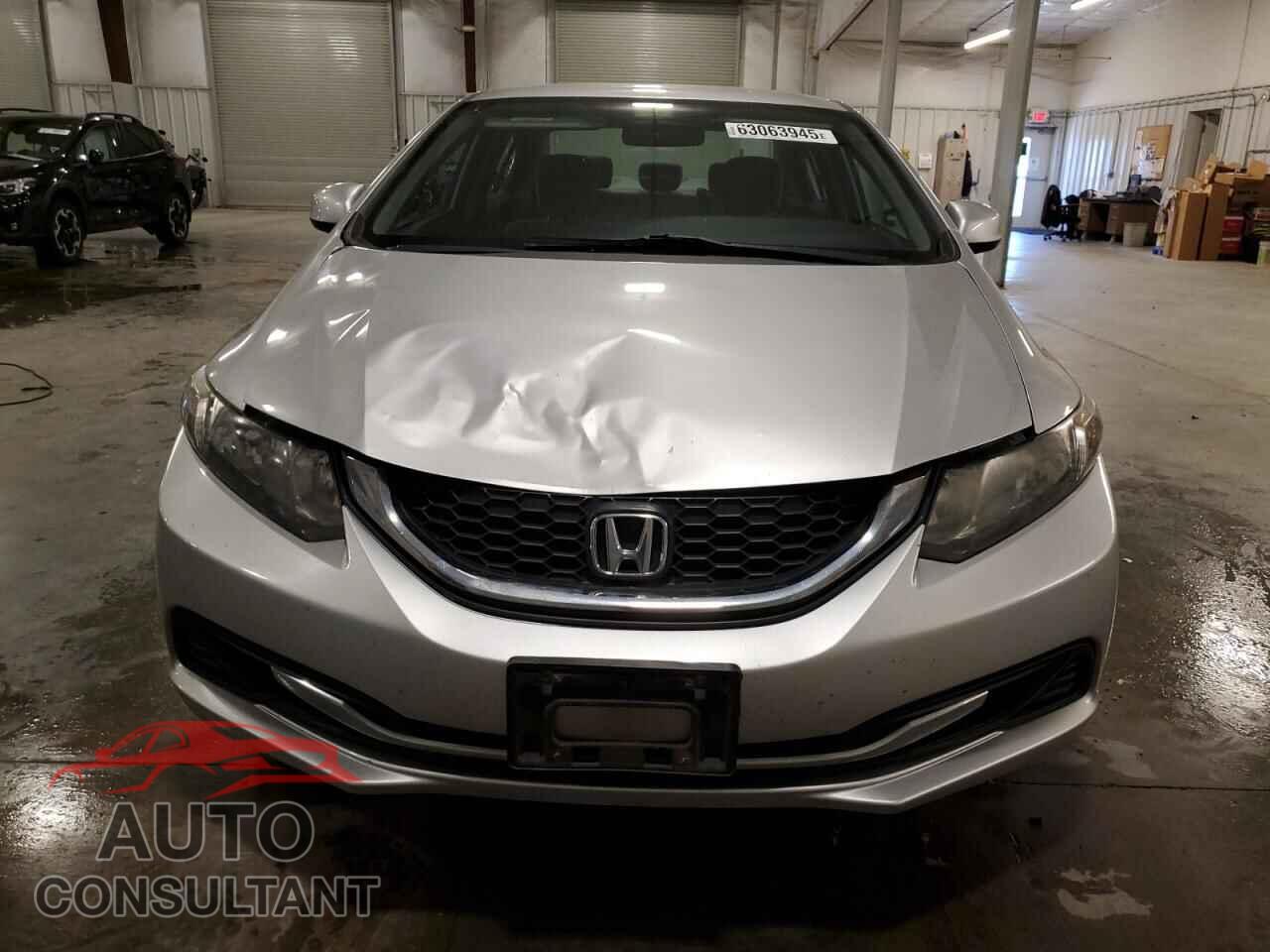 HONDA CIVIC 2013 - 19XFB2F55DE075809