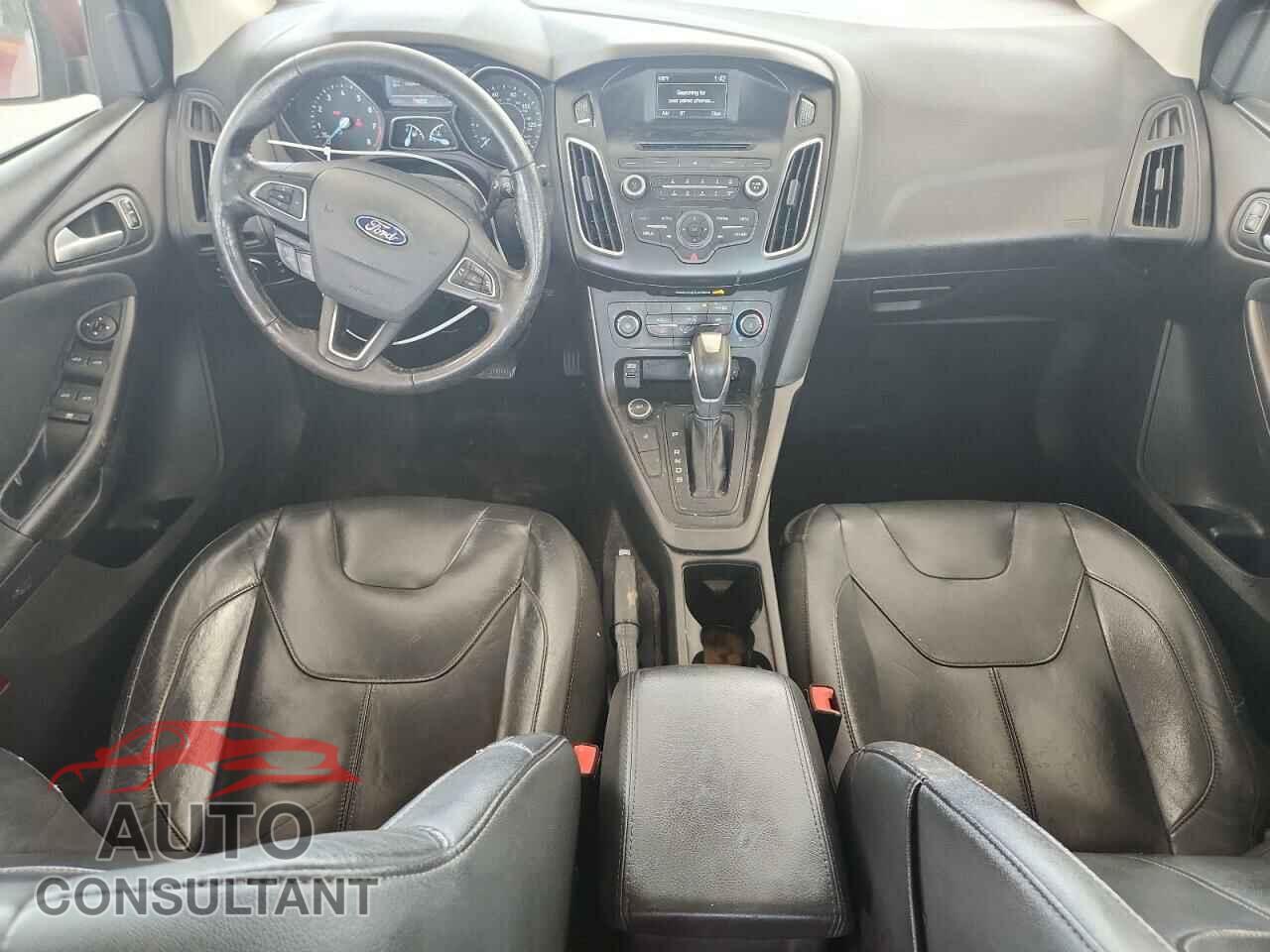FORD FOCUS 2015 - 1FADP3F26FL344811
