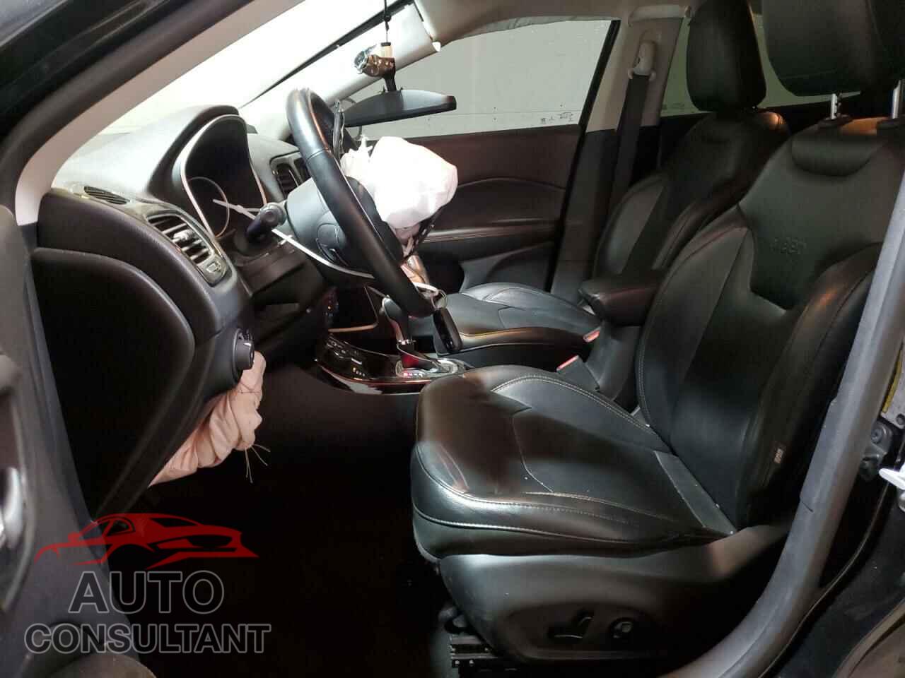 JEEP COMPASS 2019 - 3C4NJDCB0KT596207
