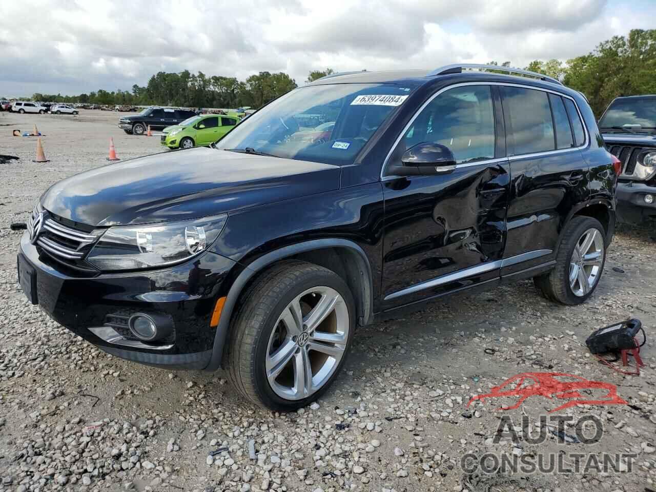 VOLKSWAGEN TIGUAN 2016 - WVGAV7AX5GW013789