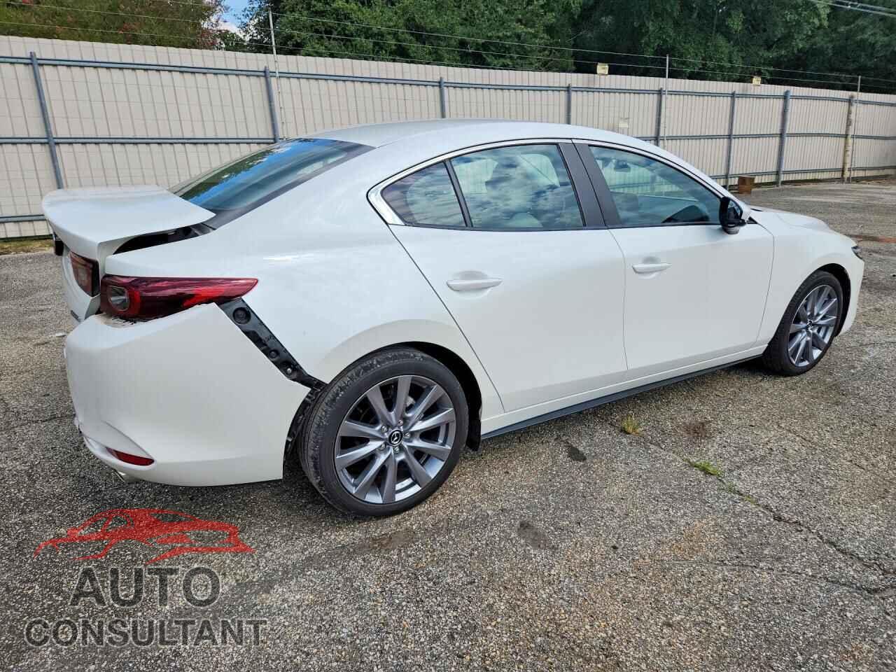 MAZDA 3 2023 - 3MZBPACM8PM353227