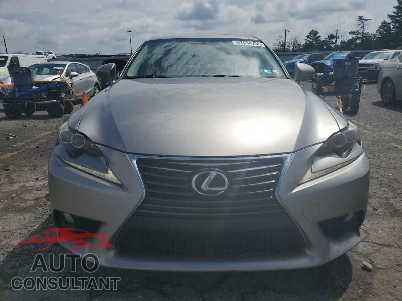 LEXUS IS 2014 - JTHCE1D25E5004313