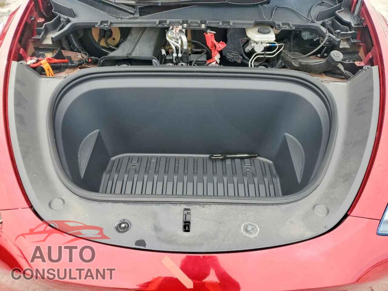 TESLA MODEL Y 2024 - 7SAYGDED1RF090150