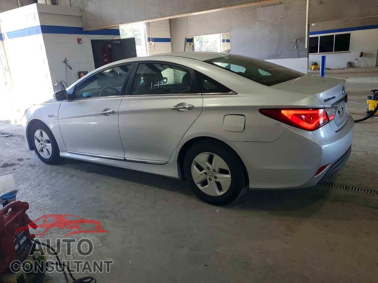 HYUNDAI SONATA 2012 - KMHEC4A4XCA033751