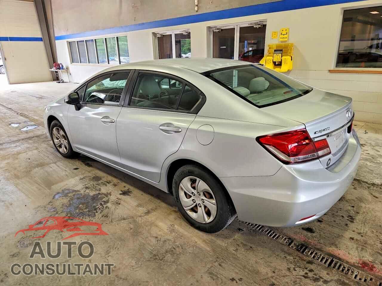 HONDA CIVIC 2013 - 2HGFB2F57DH570289