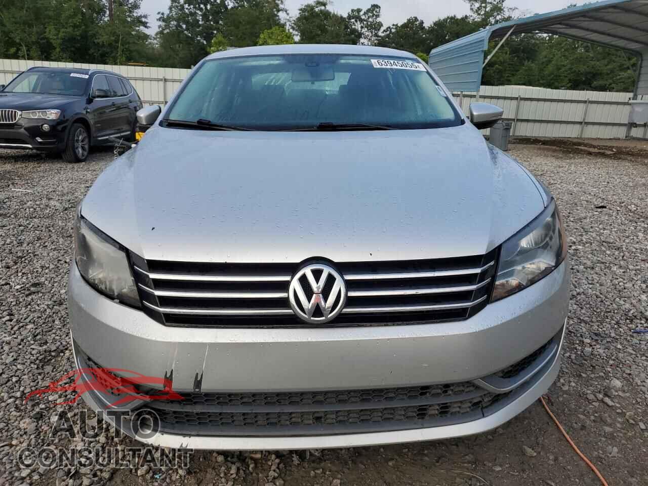 VOLKSWAGEN PASSAT 2012 - 1VWAH7A32CC059131