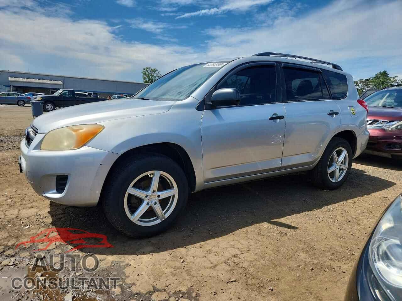 TOYOTA RAV4 2012 - 2T3BF4DV1CW194655