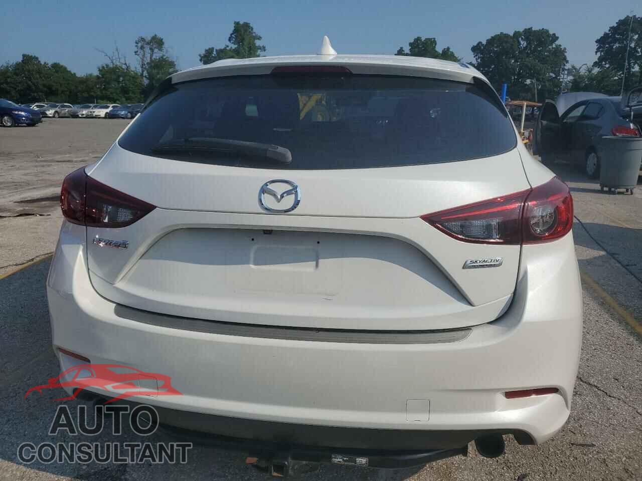 MAZDA 3 2017 - JM1BN1M36H1116751