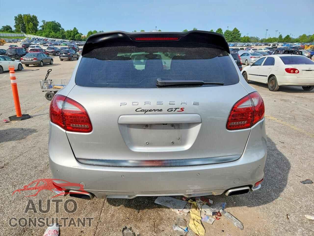 PORSCHE CAYENNE 2012 - WP1AA2A2XCLA07214