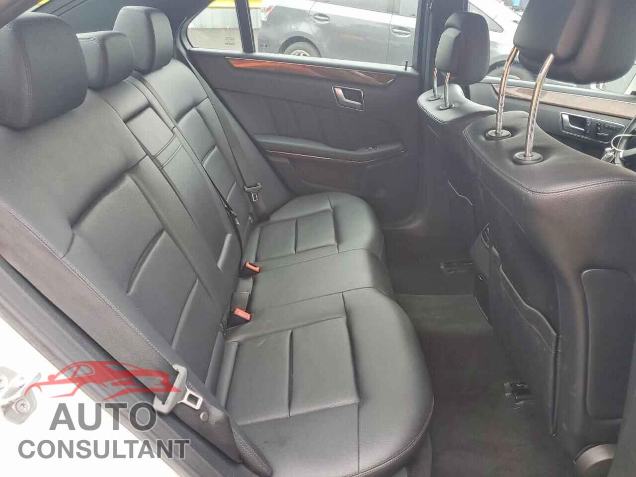 MERCEDES-BENZ E-CLASS 2012 - WDDHF5KB8CA595617