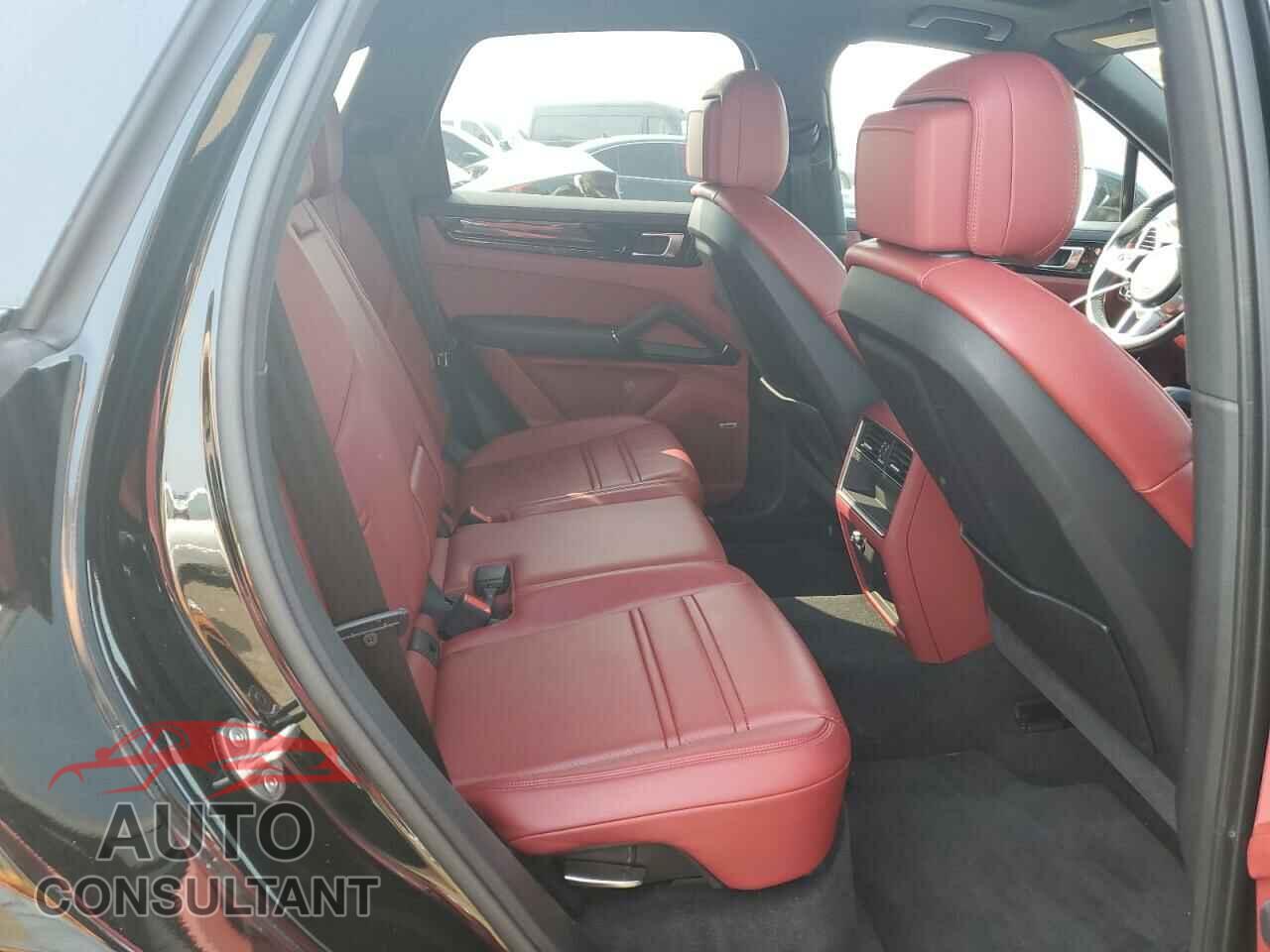 PORSCHE CAYENNE 2021 - WP1AA2AY5MDA01840