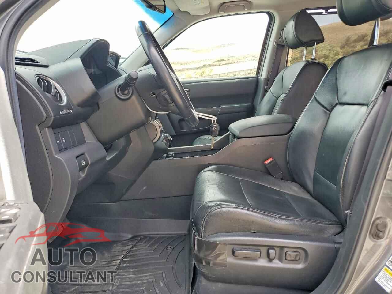 HONDA PILOT 2013 - 5FNYF4H99DB001506