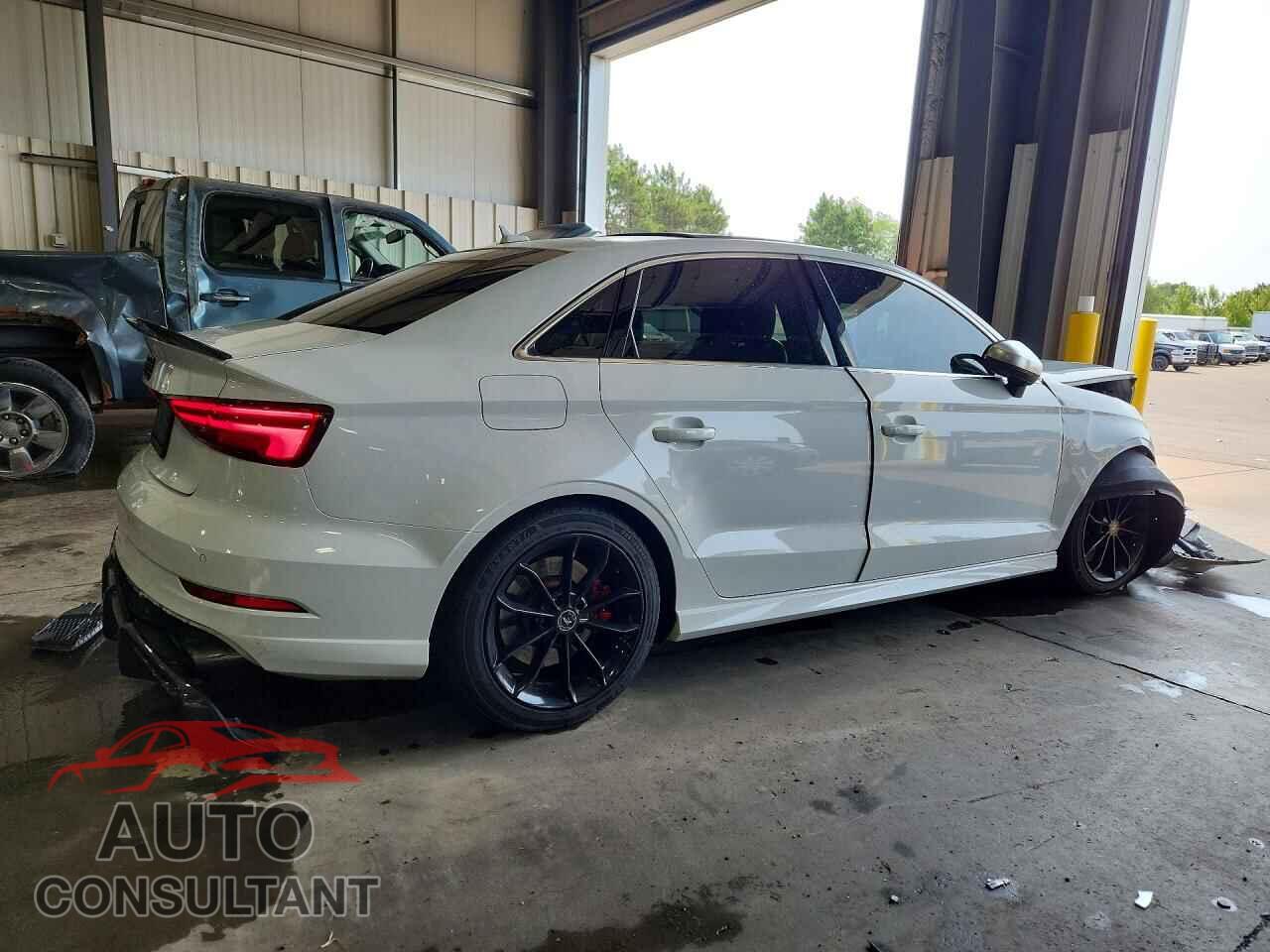 AUDI S3 2018 - WAUB1GFF3J1007737