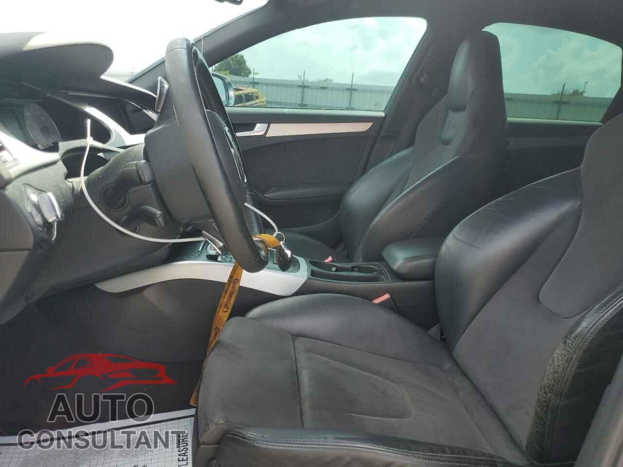 AUDI S4/RS4 2011 - WAUBGAFLXBA044349