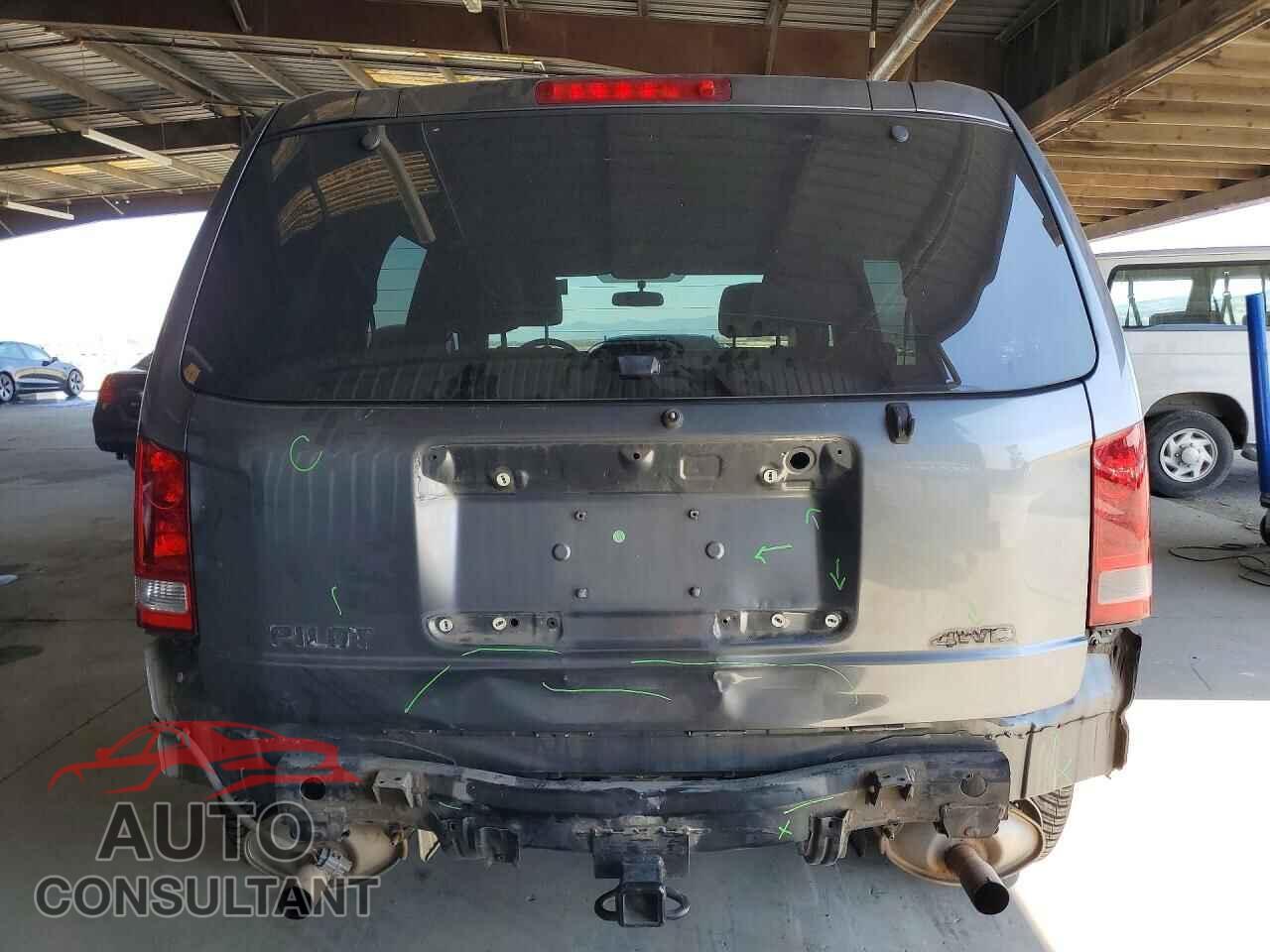 HONDA PILOT 2013 - 5FNYF4H22DB025486