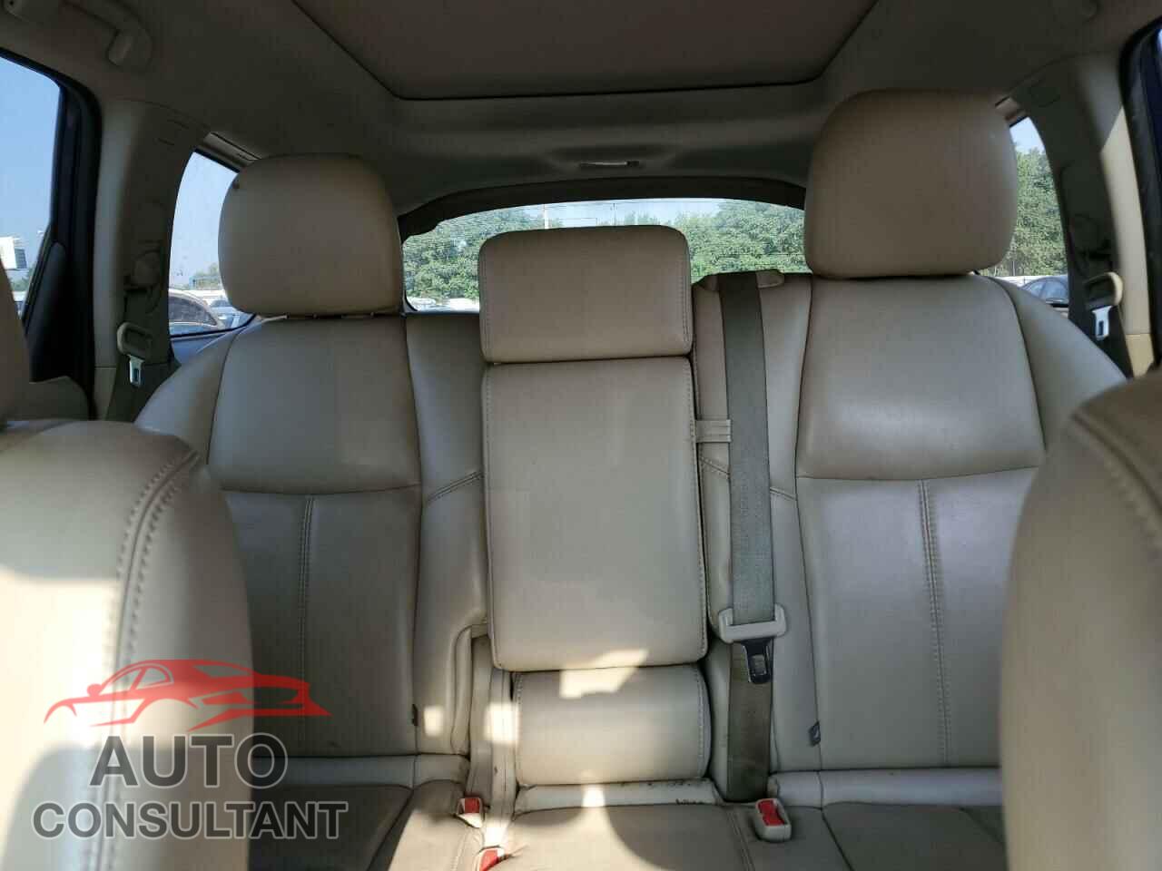 NISSAN PATHFINDER 2017 - 5N1DR2MN0HC622046