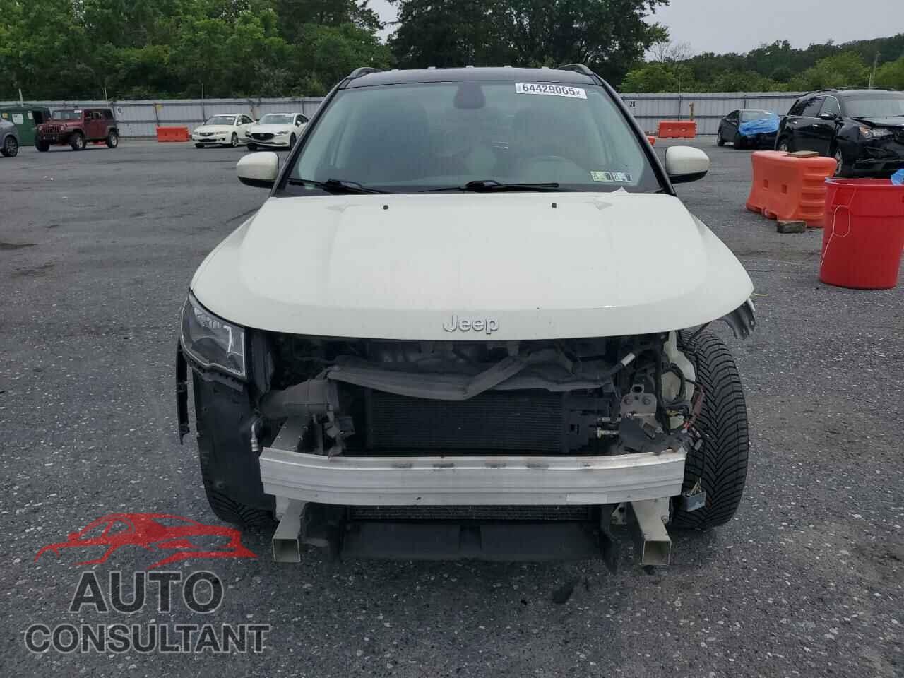 JEEP COMPASS 2018 - 3C4NJDBB2JT177663