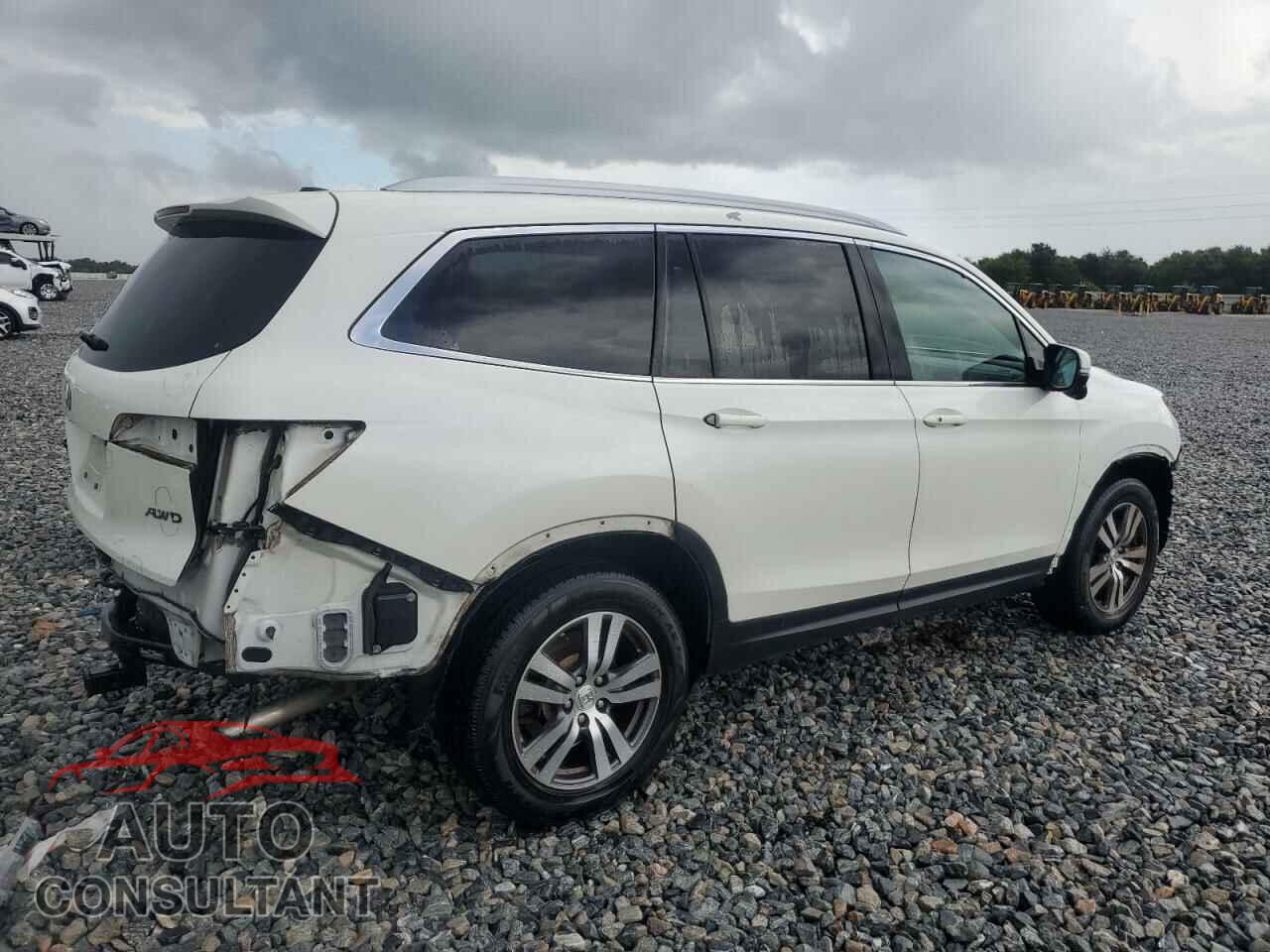 HONDA PILOT 2017 - 5FNYF6H78HB030382
