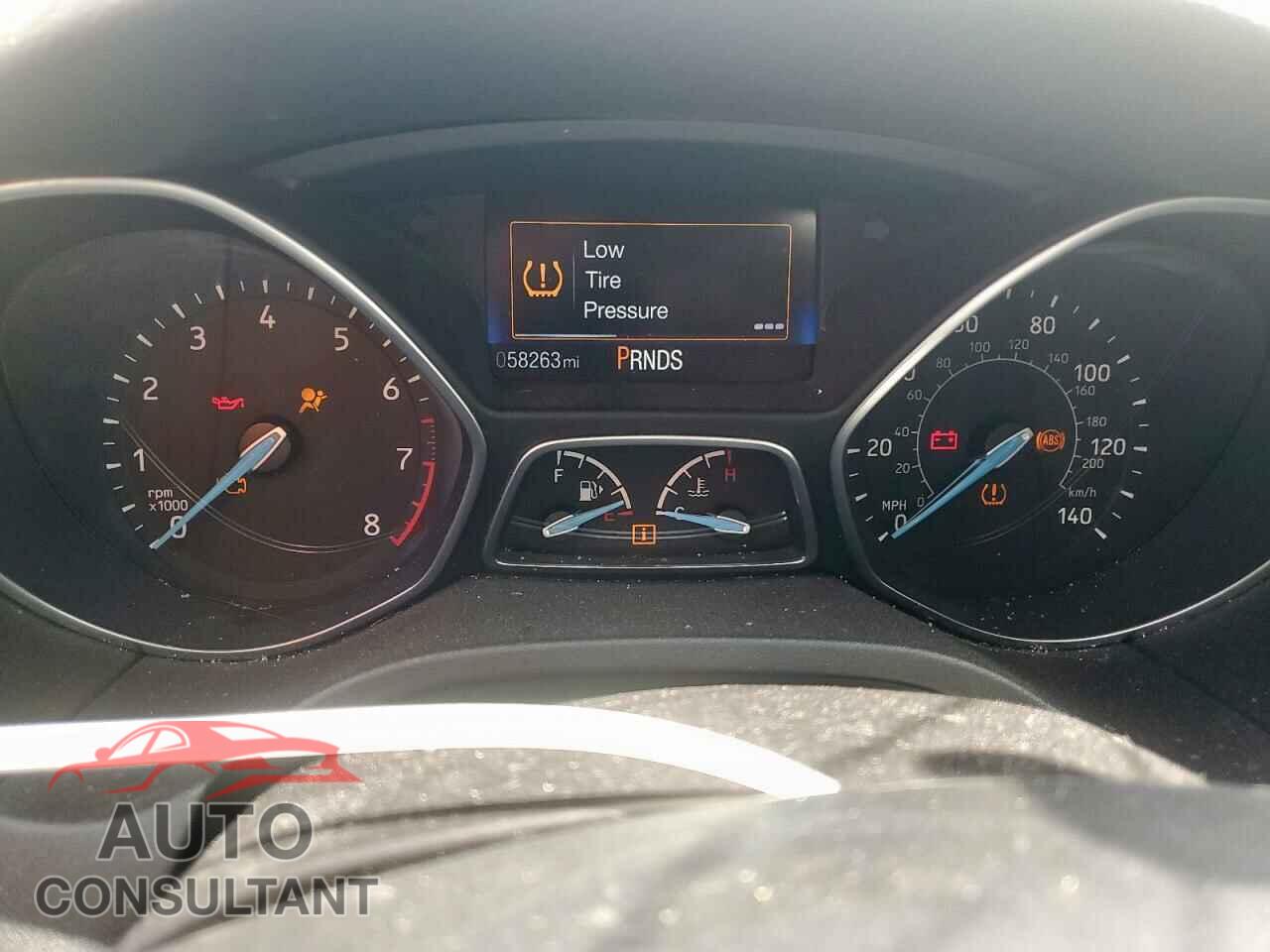 FORD FOCUS 2015 - 1FADP3K2XFL248105