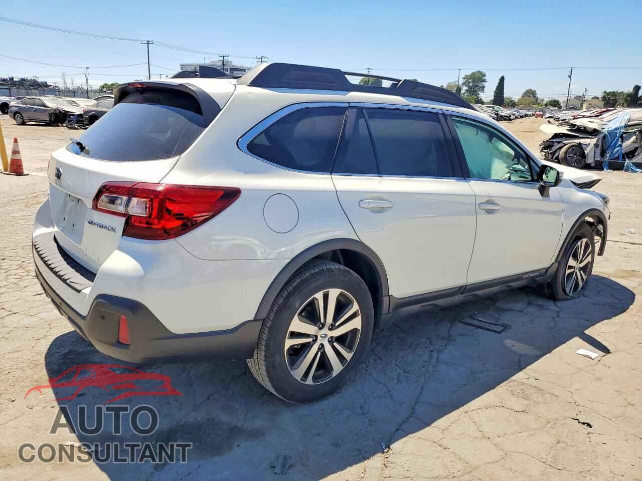 SUBARU OUTBACK 2018 - 4S4BSANC7J3244252