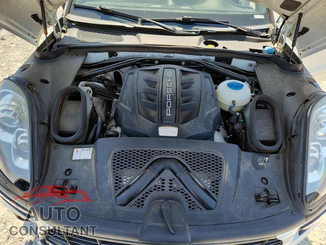PORSCHE MACAN 2015 - WP1AB2A59FLB50277