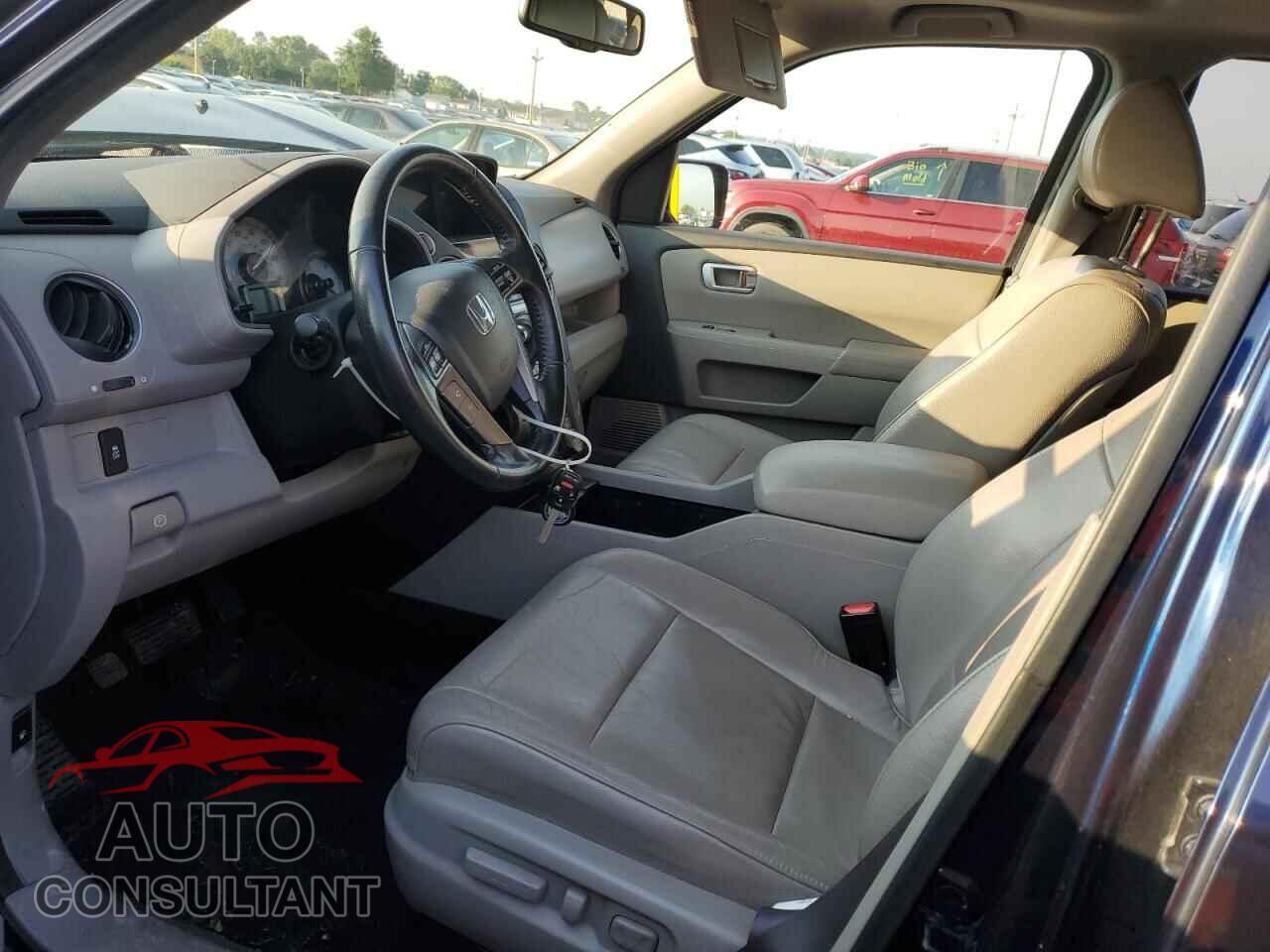 HONDA PILOT 2013 - 5FNYF4H74DB015909