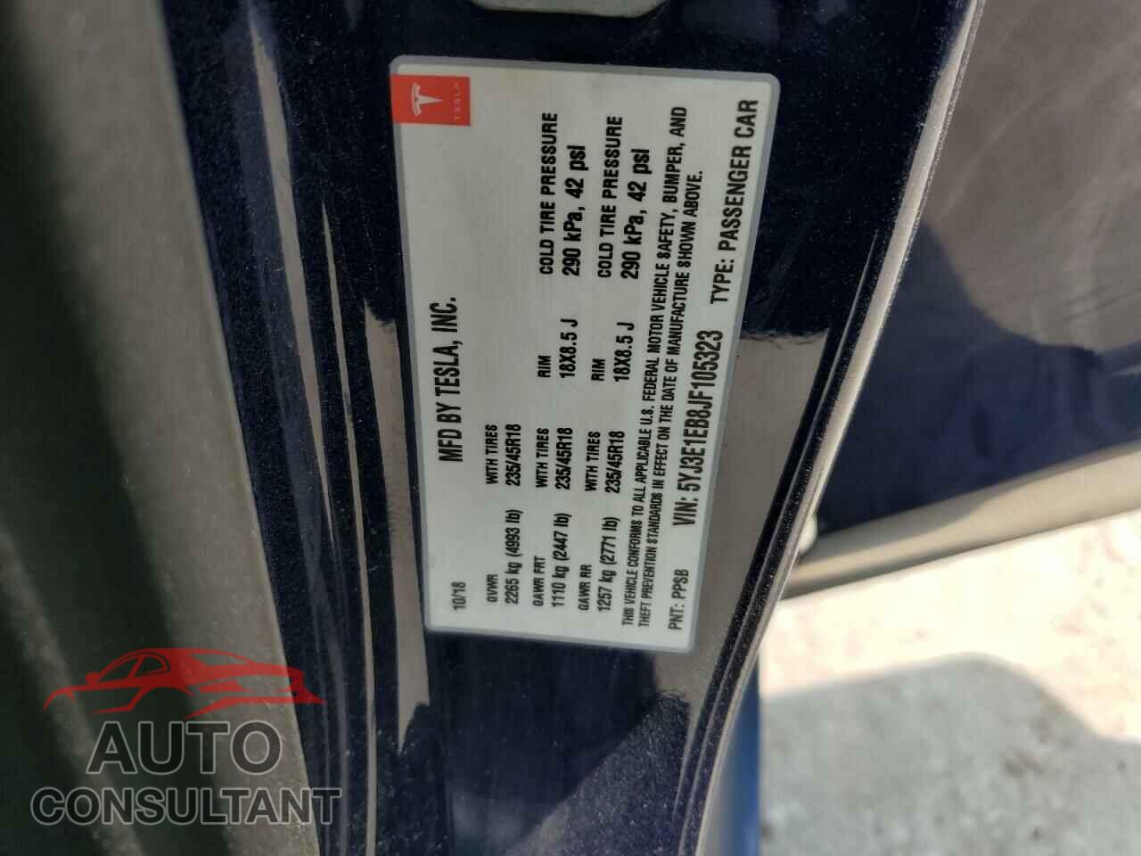 TESLA MODEL 3 2018 - 5YJ3E1EB8JF105323