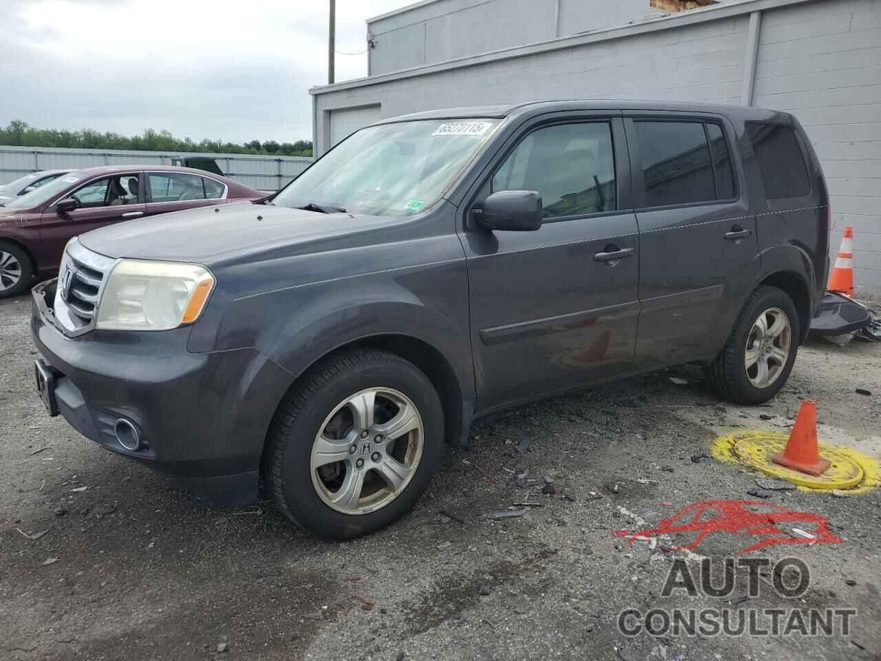HONDA PILOT 2013 - 5FNYF4H48DB058140