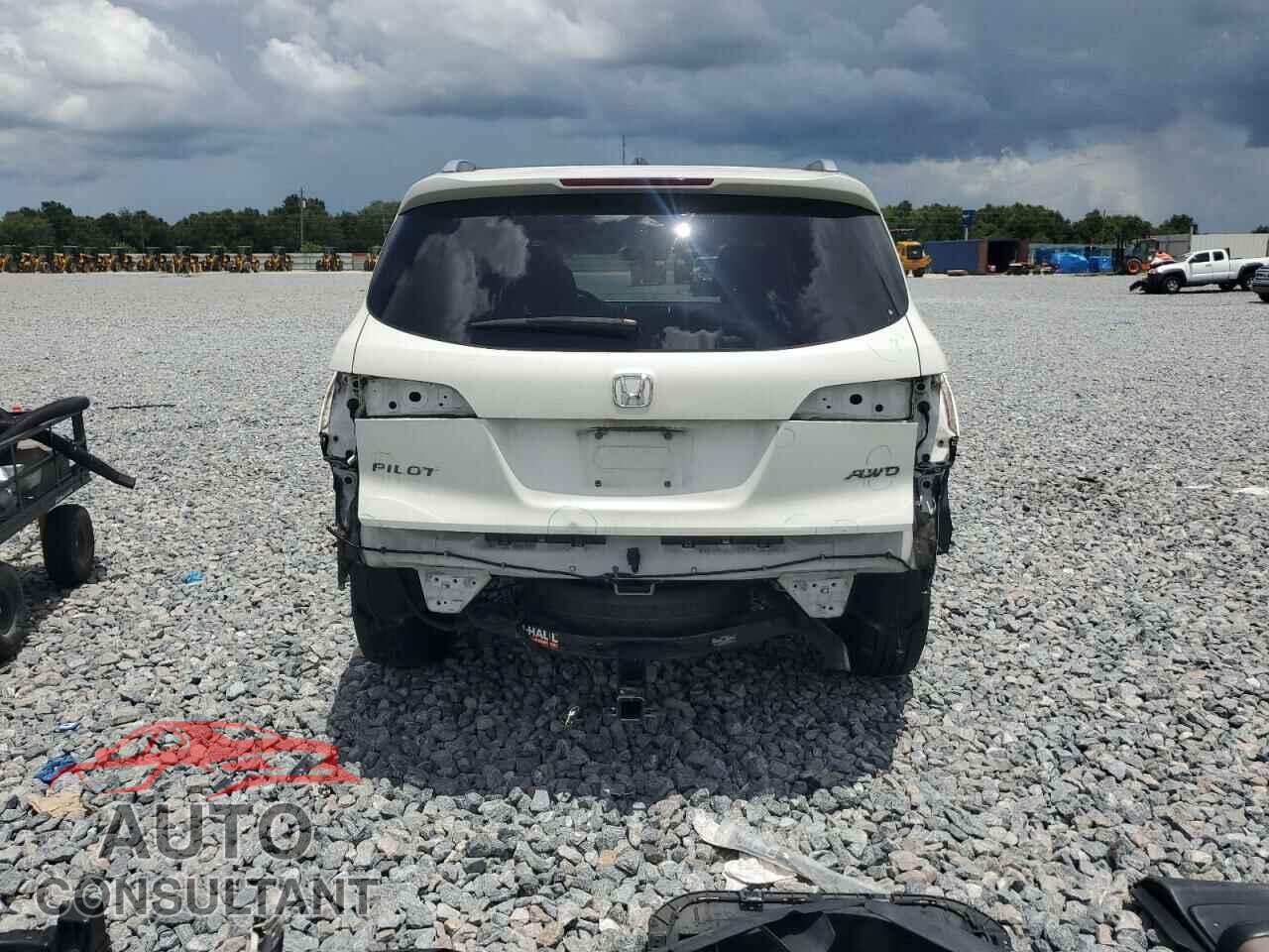 HONDA PILOT 2017 - 5FNYF6H78HB030382