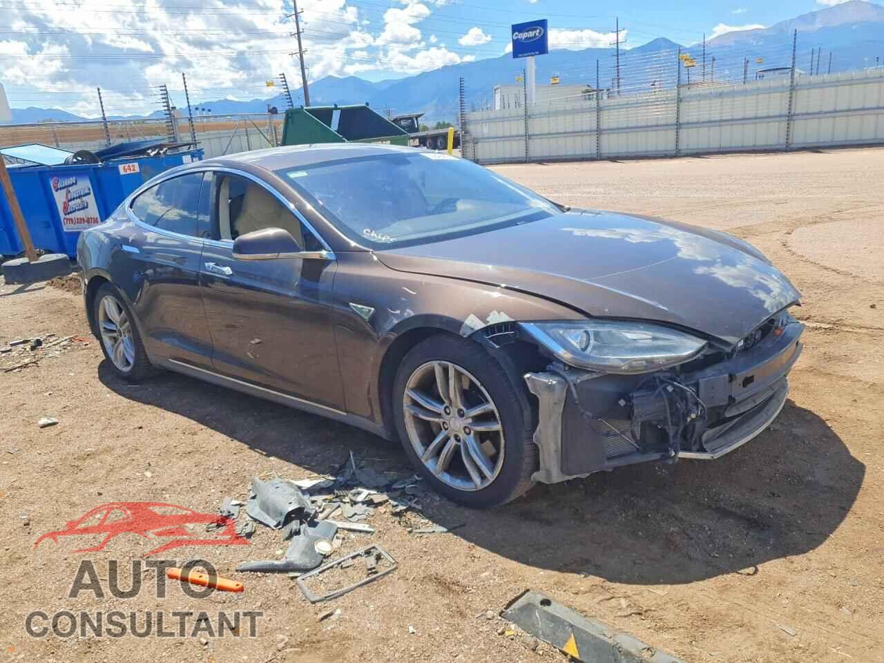 TESLA MODEL S 2013 - 5YJSA1DNXDFP06823