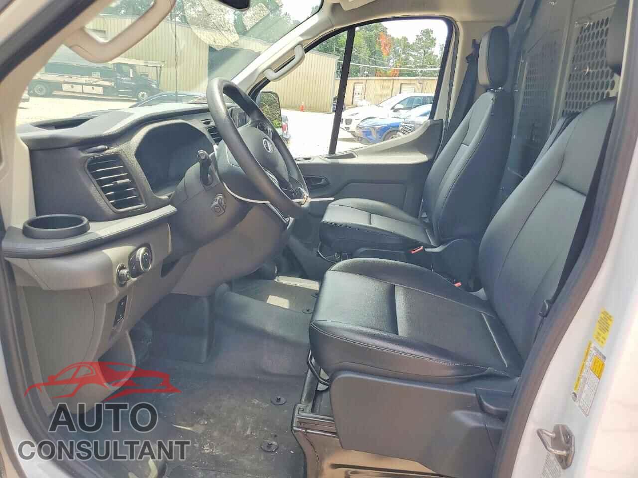 FORD TRANSIT 2023 - 1FTBR1YGXPKA44348