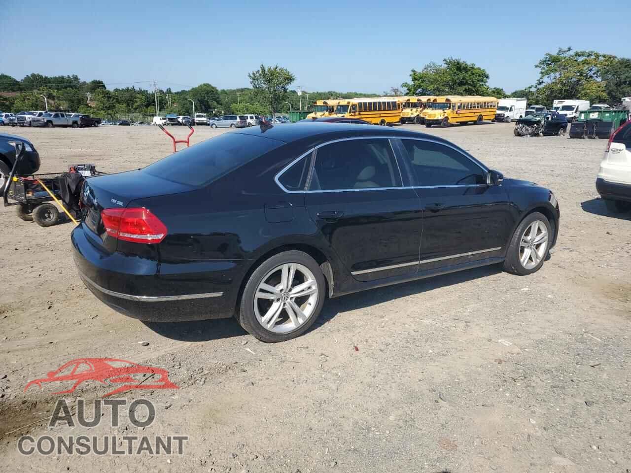 VOLKSWAGEN PASSAT 2014 - 1VWCN7A33EC022772
