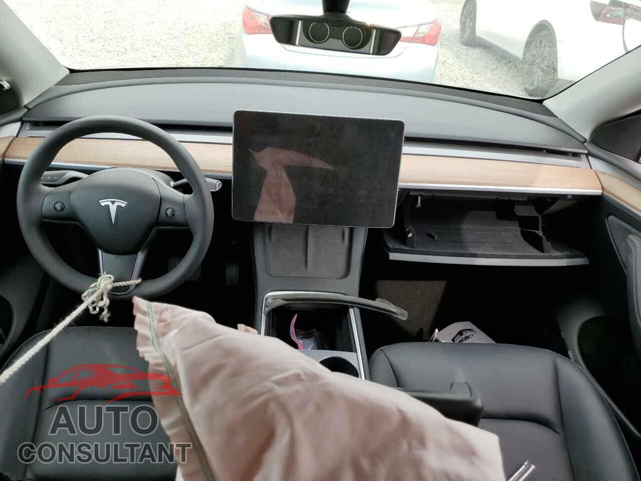 TESLA MODEL Y 2023 - 7SAYGDEE7PF849910