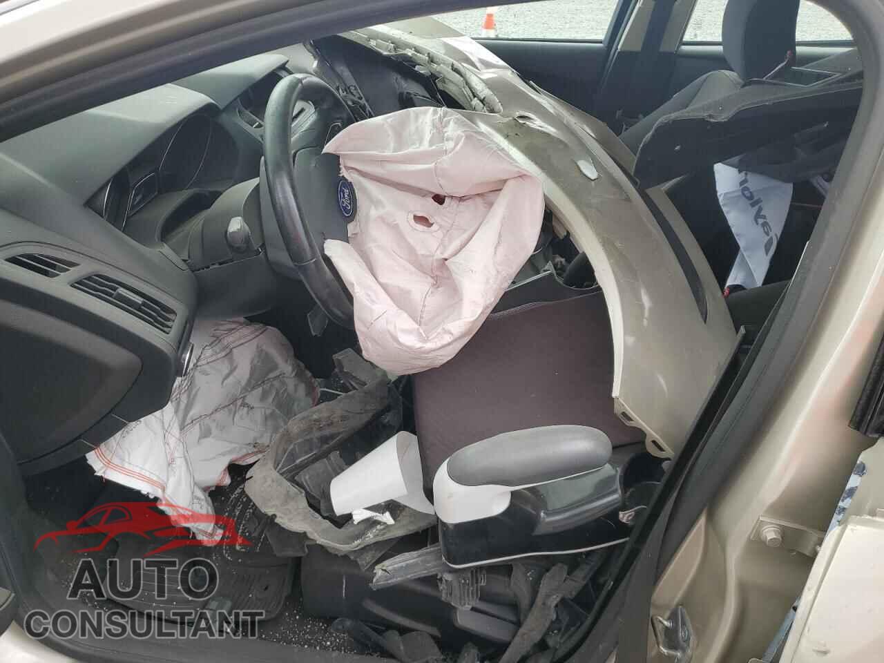 FORD FOCUS 2017 - 1FADP3F22HL294850
