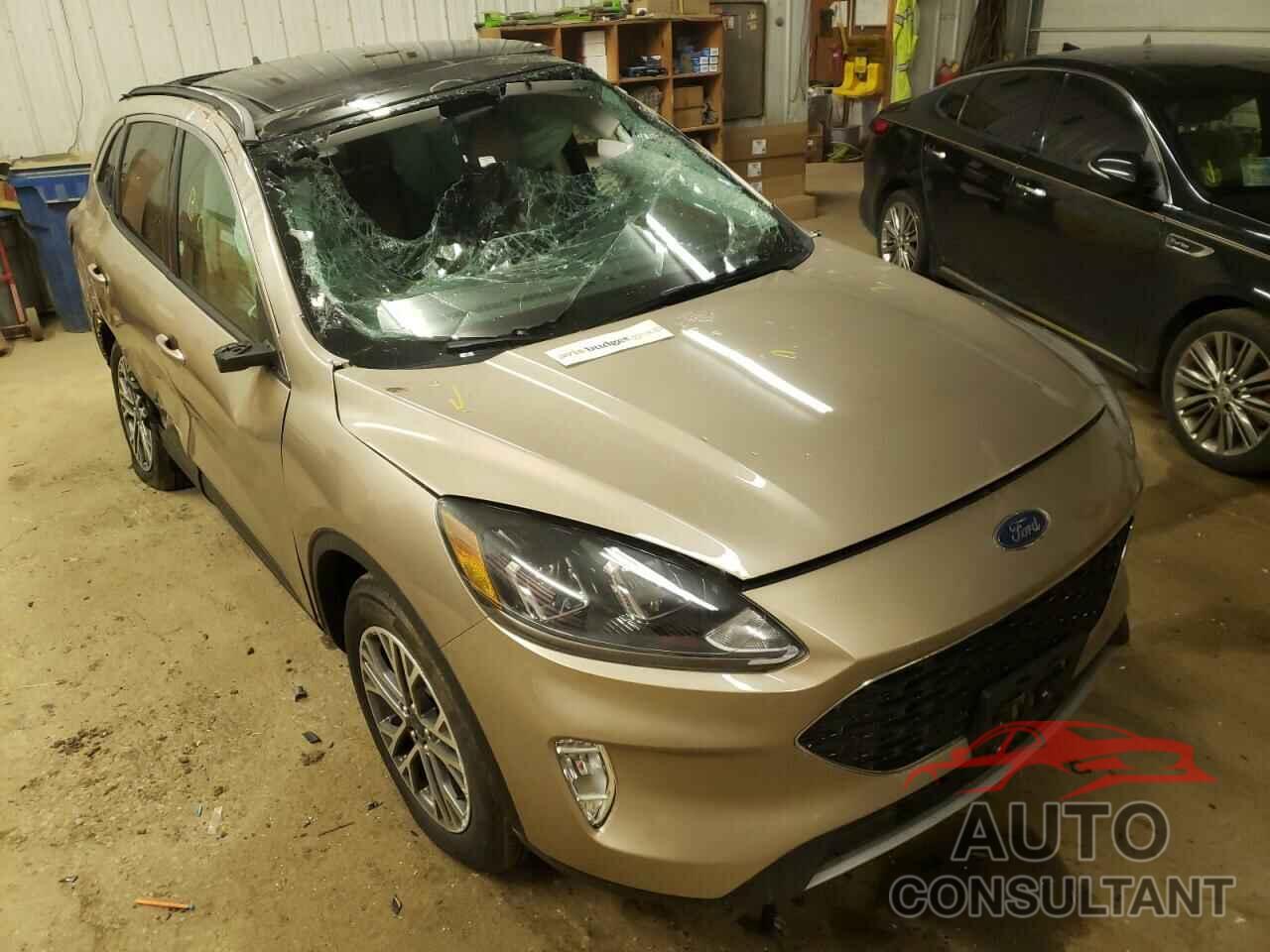 FORD ESCAPE 2021 - 1FMCU9H60MUA61938