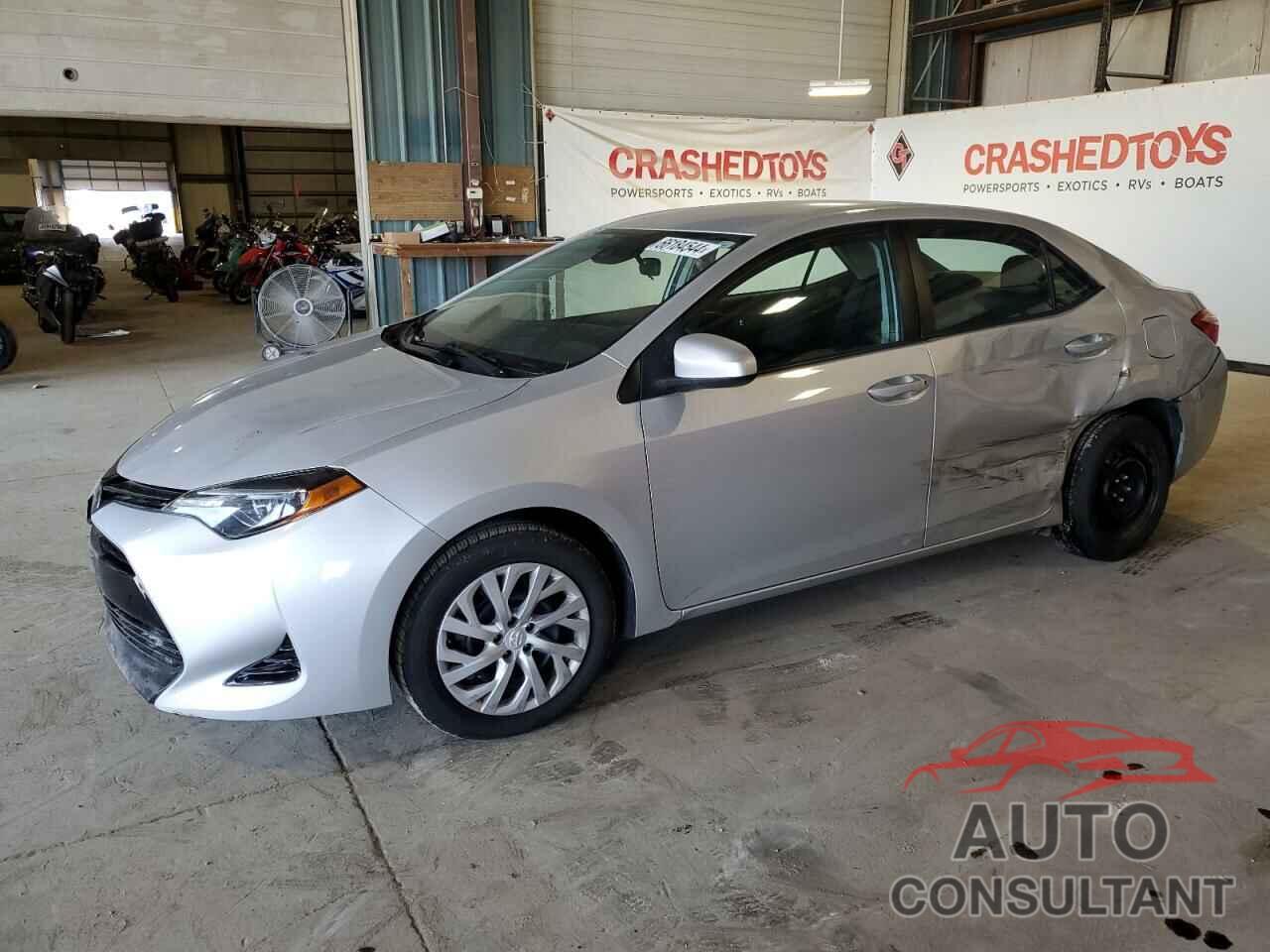 TOYOTA COROLLA 2018 - 5YFBURHE7JP748804