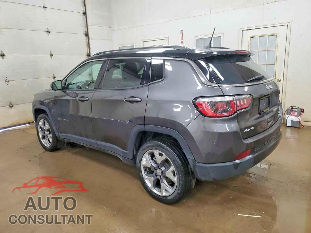 JEEP COMPASS 2020 - 3C4NJDCB5LT128104