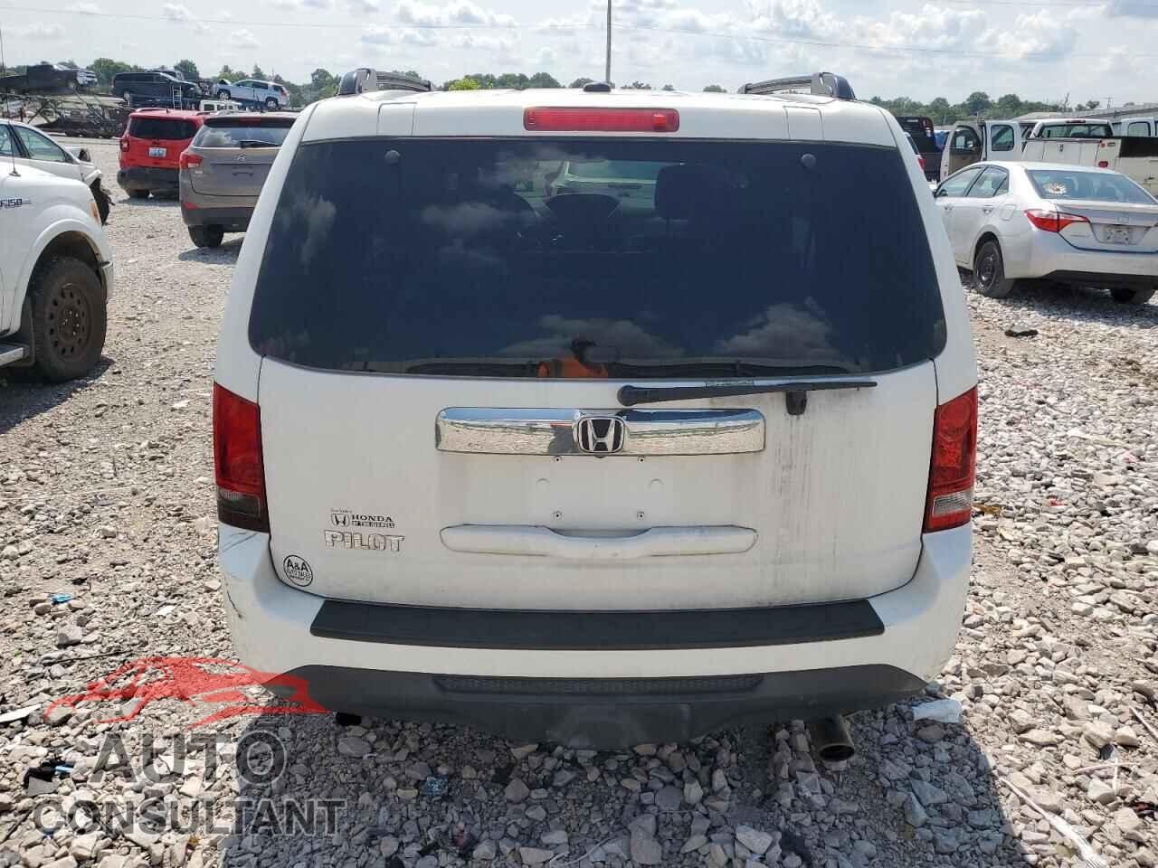 HONDA PILOT 2013 - 5FNYF3H64DB009478