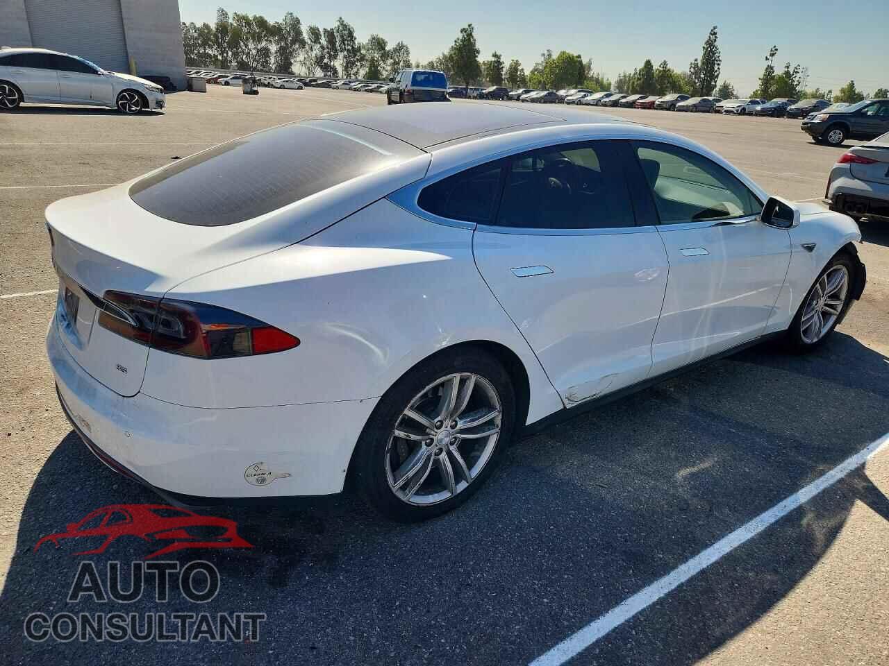 TESLA MODEL S 2013 - 5YJSA1CN2DFP25769