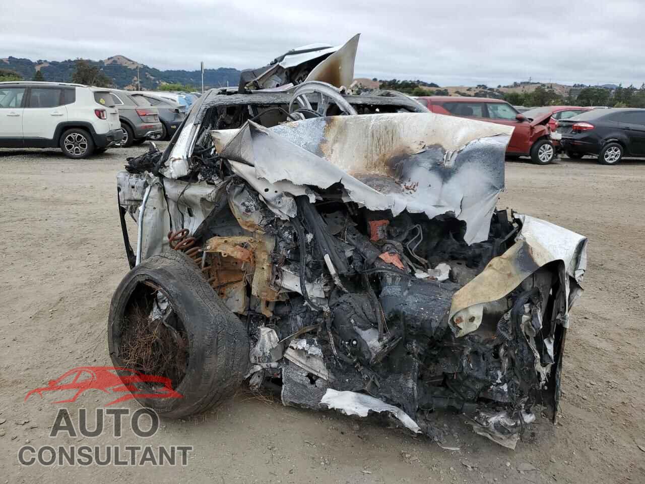 TESLA MODEL Y 2023 - 7SAYGAEE3PF742190