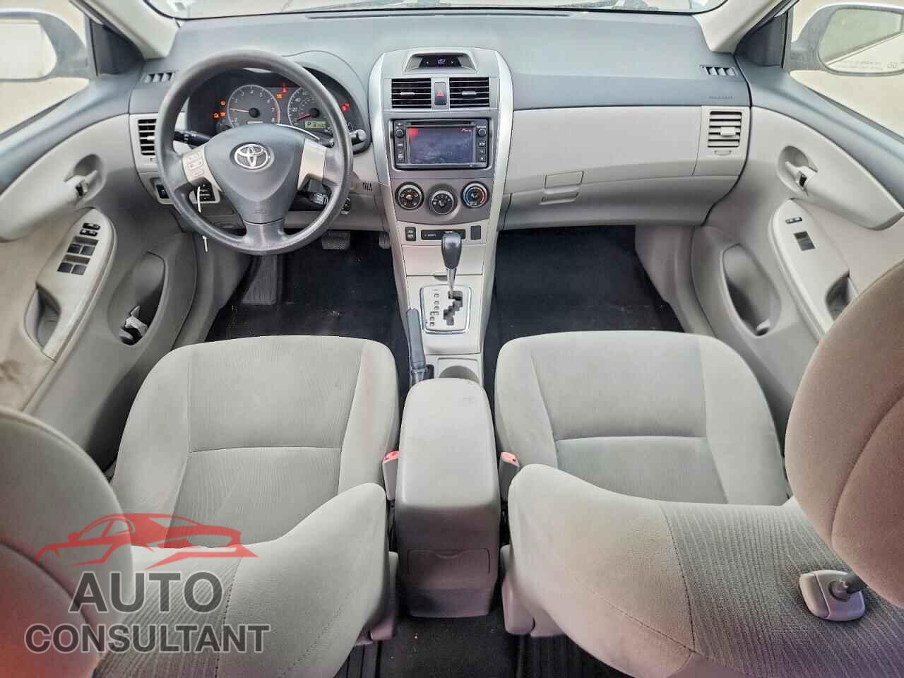 TOYOTA COROLLA 2013 - 2T1BU4EE5DC001570